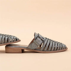 Fashion Retro   Hollow Flat Slippers