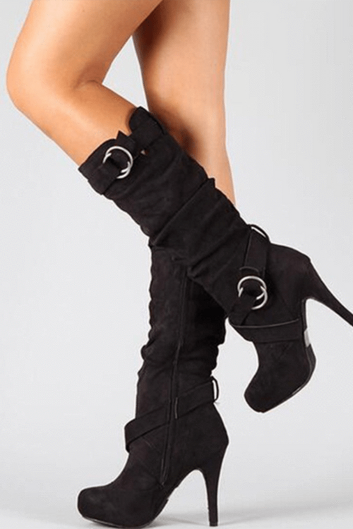 Hooped plattform från högklackade stövlar