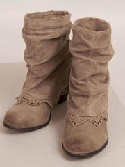 Trimmade snörstövlar