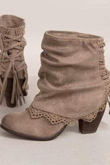 Trimmade snörstövlar