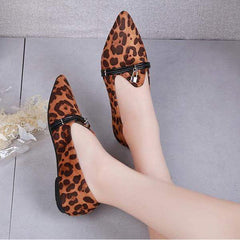 Leopard-Tip Point Flats