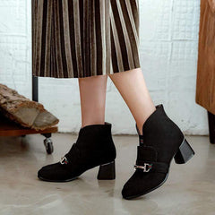 Bekväm fyrkantig klack med Martin-stövlar med lågt rör 