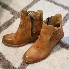 Snygga höststövlar med mellanklack ihåliga snidade kvinnor