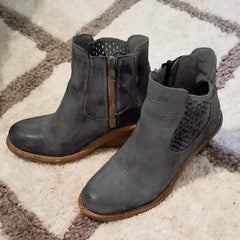 Snygga höststövlar med mellanklack ihåliga snidade kvinnor