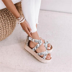 Mode sandaler med halmkil 