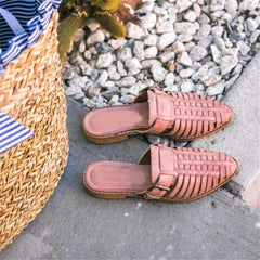 Fashion Retro   Hollow Flat Slippers