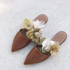Leisure Holiday Breeze Featuring Point-Headed Flat-Bottomed Sandals