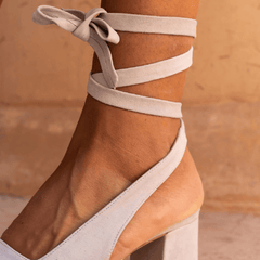 Mode mångsidiga sandaler med snörning 