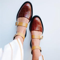 Comfortable Flat Bottom Round Hollow Color Matching Sandals