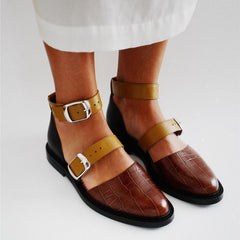 Comfortable Flat Bottom Round Hollow Color Matching Sandals