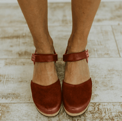 2019 Round Toed Plain Thicken Sole Buckle Sandal