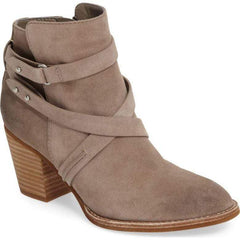 Ankelstövlar med tjocka klackar 