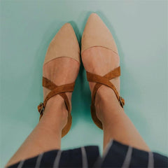 Fashion wild   retro pointed Flat shoes