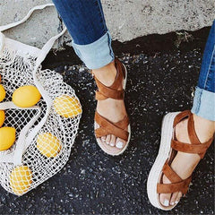 Mode sandaler med halmkil 