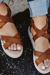 Mode sandaler med halmkil 