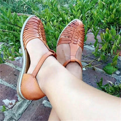 Retro genombrutna platta sandaler 