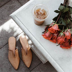 Fashion   Versatile Woven Pointed Flat Shoes