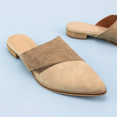 Mode Retro mångsidiga spetsiga platta skor 