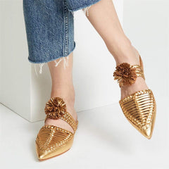 Fashion versatile woven   pointed  Flat shoes