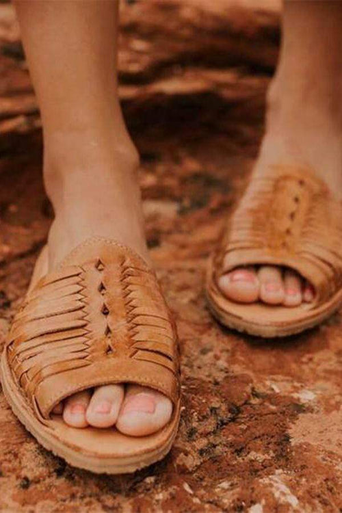 Fashion Vintage   Woven Flat Slippers