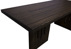 beauty-shot: Split Lilly Dining