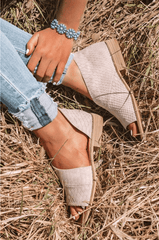 Women Leather   Flat Heel Patchwork Sandals