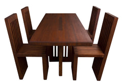 beauty-shot: Manhattan Dining Table