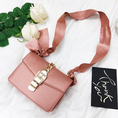 Satenska torbica Luxy