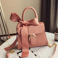 Torbica od satena sa mašnom