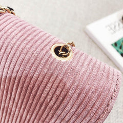 Samtasta torbica sa lancem